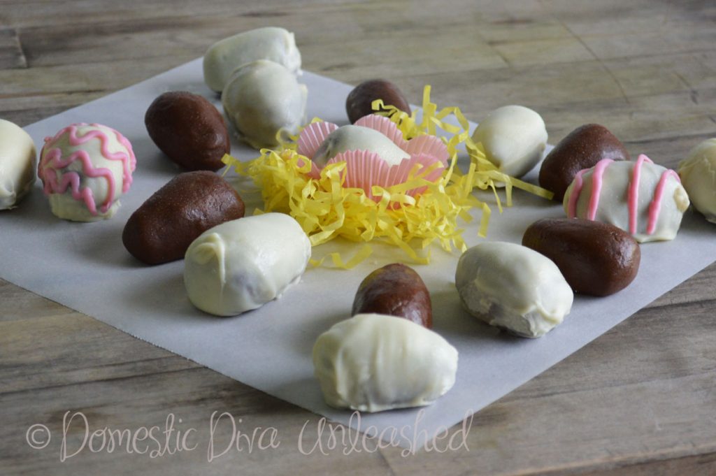Domestic Diva: Carob & White Chocolate Easter Eggs